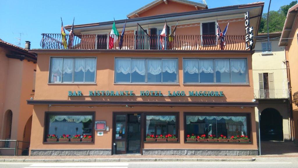 Lago Maggiore Lesa Eksteriør billede