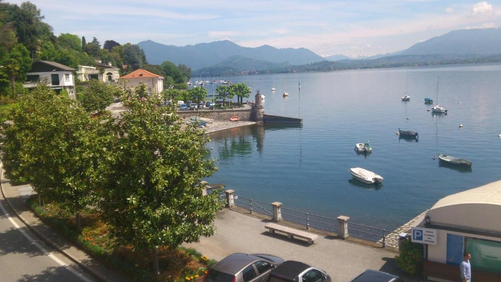 Lago Maggiore Lesa Eksteriør billede